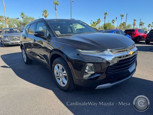 Used 2021 Chevrolet Blazer LT FWD image 2