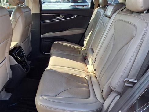 Certified 2022 Lincoln Nautilus Reserve w/ Monochromatic Package image 8