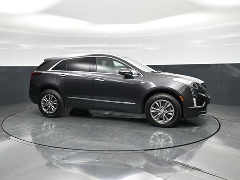 Used 2021 Cadillac XT5 Premium Luxury FWD image 3