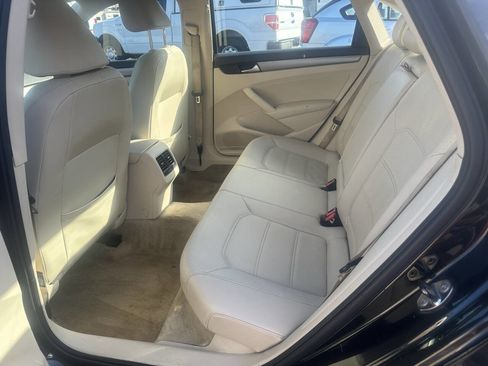 Used 2014 Volkswagen Passat TDI SE image 23
