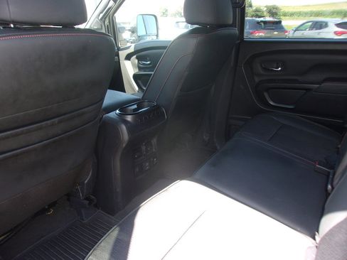 Used 2021 Nissan Titan PRO-4X w/ Off Road Protection Package AWD/4WD image 17