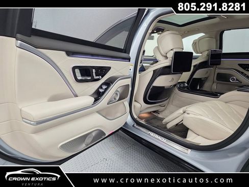 Used 2024 Mercedes-Benz Maybach S 580 4MATIC image 31