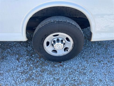 Used 2014 Chevrolet Express 2500 2500 Cargo image 35