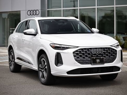 New 2026 Audi Q5 Premium AWD/4WD image 2