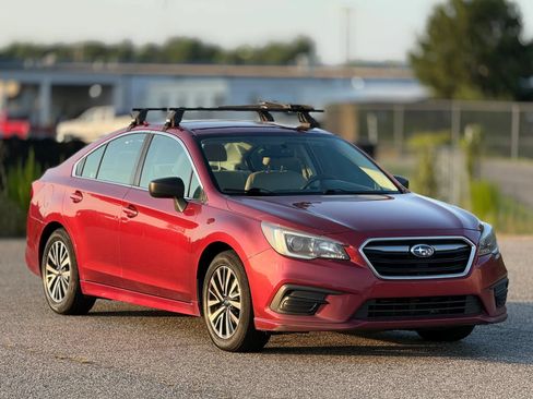Used 2018 Subaru Legacy 2.5i w/ Alloy Wheel Package AWD/4WD image 1