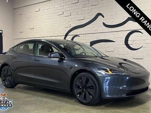 Used 2025 Tesla Model 3 Long Range RWD image 1