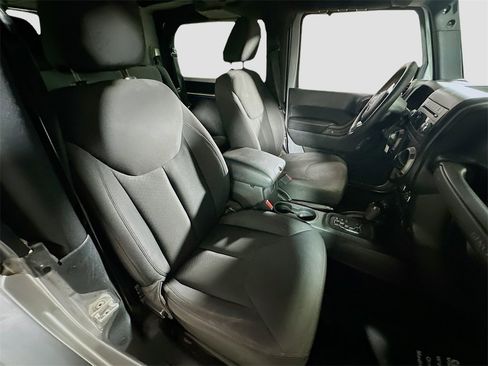 Used 2016 Jeep Wrangler Sport image 23