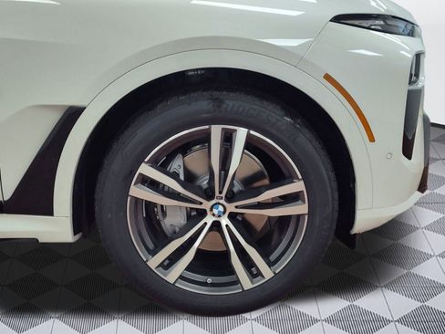 New 2026 BMW X7 xDrive40i w/ M Sport Package image 11