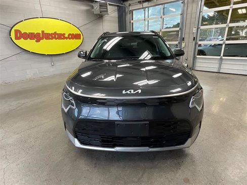 Used 2023 Kia Niro Wind FWD image 8