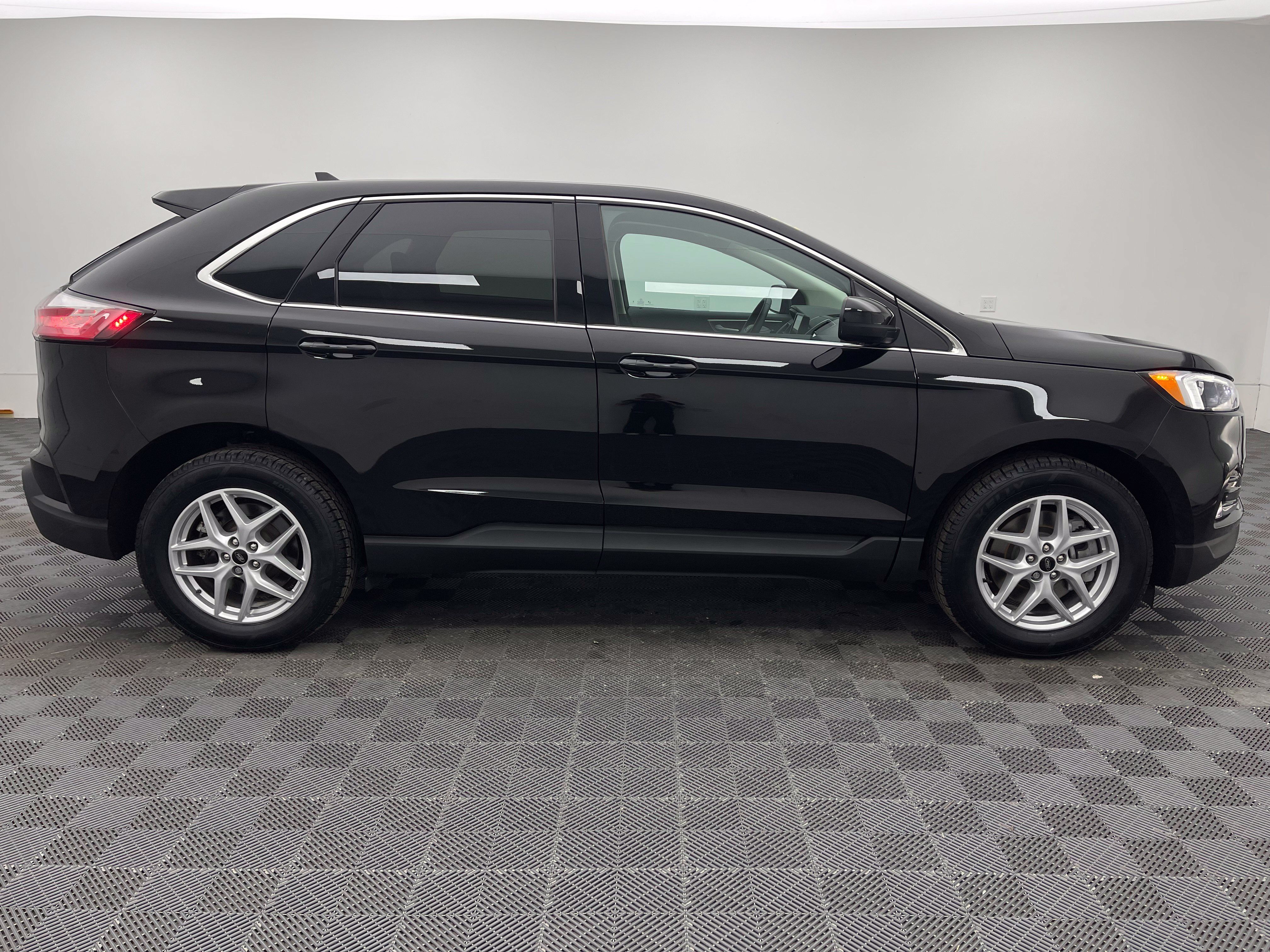 Used 2023 Ford Edge SEL w/ Convenience Package AWD/4WD image 6