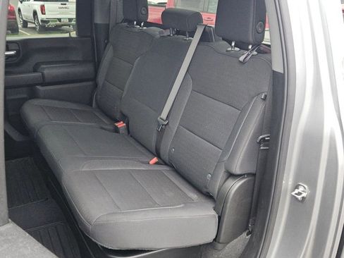 Used 2024 Chevrolet Silverado 2500 Custom w/ Custom Value Package image 16