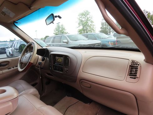 Used 1999 Ford F250 Lariat AWD/4WD image 21