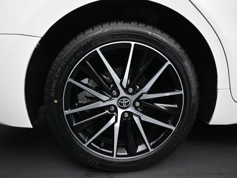 Used 2023 Toyota Camry SE image 10