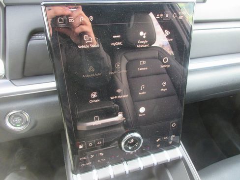 New 2026 GMC Terrain Elevation w/ Elevation Premium Package image 16