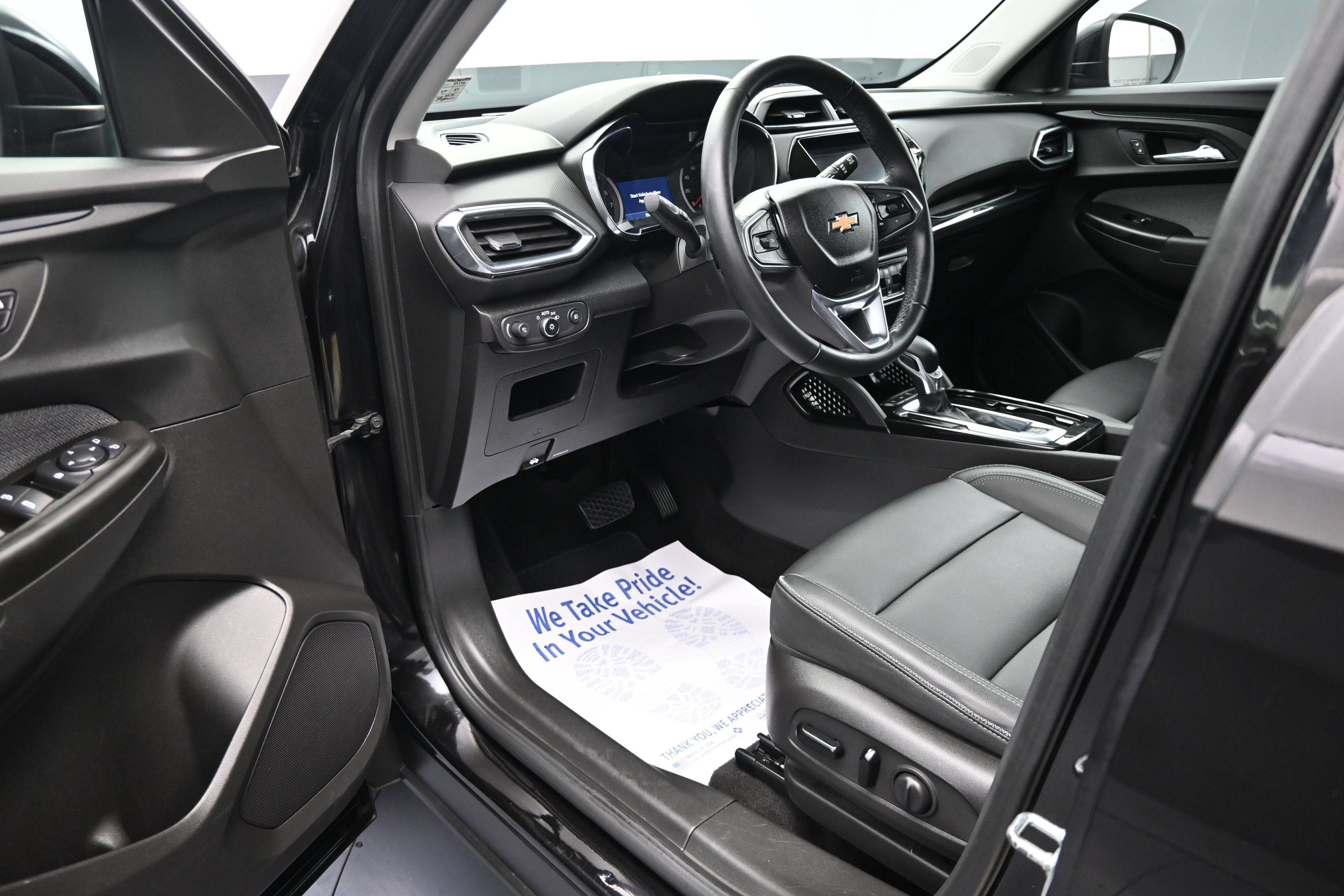 Certified 2021 Chevrolet TrailBlazer LT w/ Premium Seating Package AWD/4WD image 10
