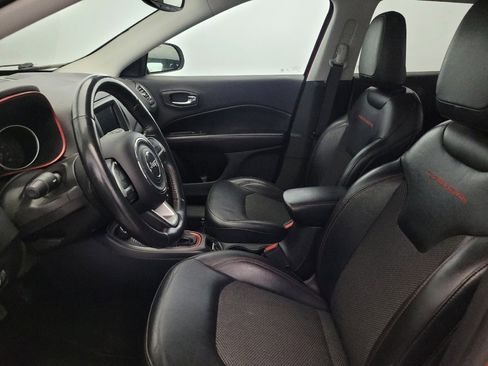 Used 2019 Jeep Compass Trailhawk w/ Cold Weather Group image 17