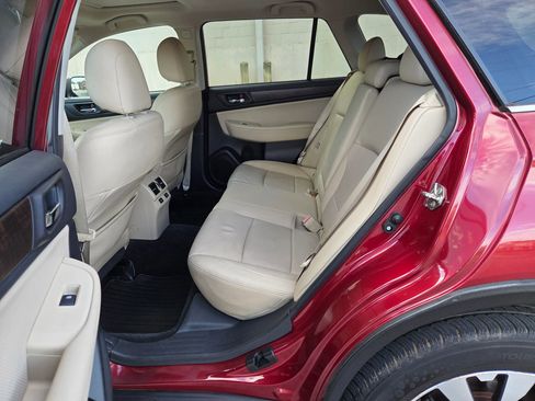 Used 2015 Subaru Outback 2.5i Limited image 14