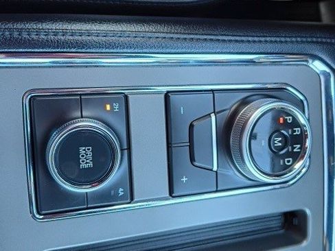 Used 2019 Ford Expedition XLT w/ Equipment Group 202A image 24