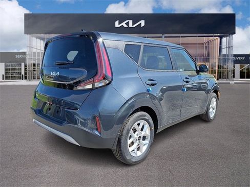 New 2025 Kia Soul LX w/ LX Technology Package image 4