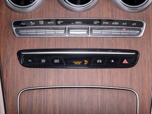 Certified 2022 Mercedes-Benz GLC 300 image 18