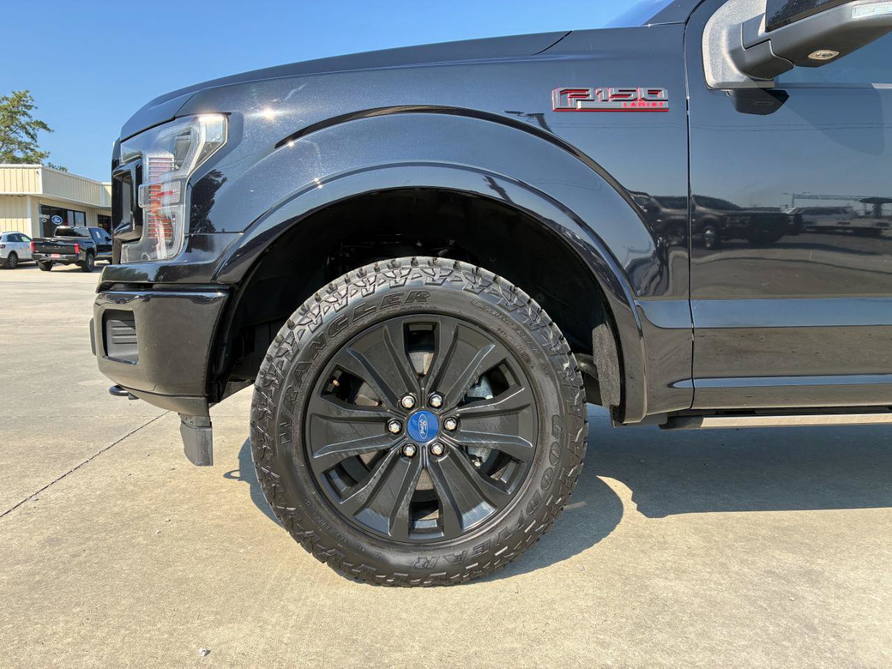 Used 2019 Ford F150 Lariat w/ Equipment Group 502A Luxury AWD/4WD image 7