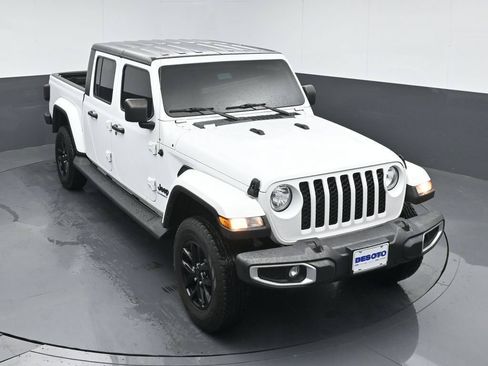 Used 2021 Jeep Gladiator Sport AWD/4WD image 15