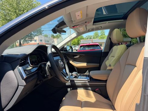 Used 2025 Audi Q8 Premium Plus w/ Premium Plus Package AWD/4WD image 13