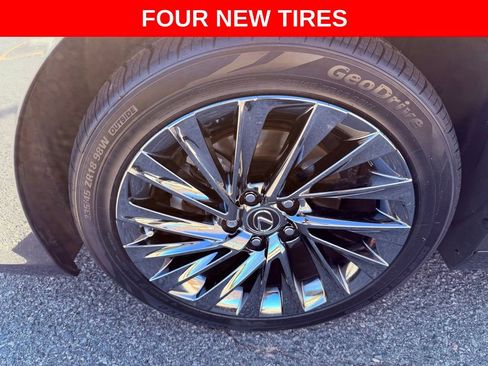 Certified 2024 Lexus ES 350 Ultra Luxury image 4