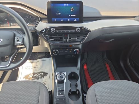 Used 2021 Ford Escape SE image 11