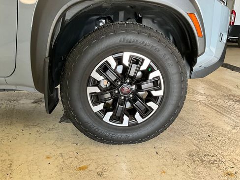 Used 2024 Nissan Frontier PRO-4X w/ Off-Road Protection Package image 14