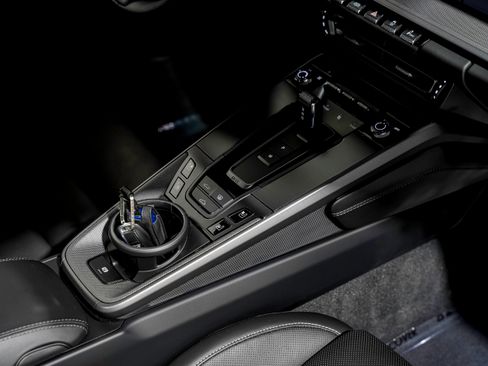 Used 2020 Porsche 911 Carrera S image 33