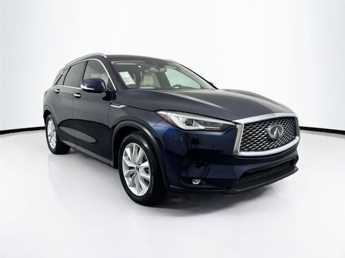 Used 2019 INFINITI QX50 Essential w/ Premium Audio Package image 9