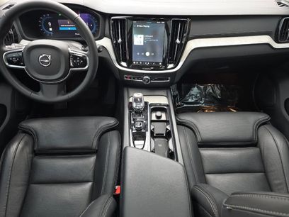 Used 2024 Volvo V60 B5 Cross Country Ultimate