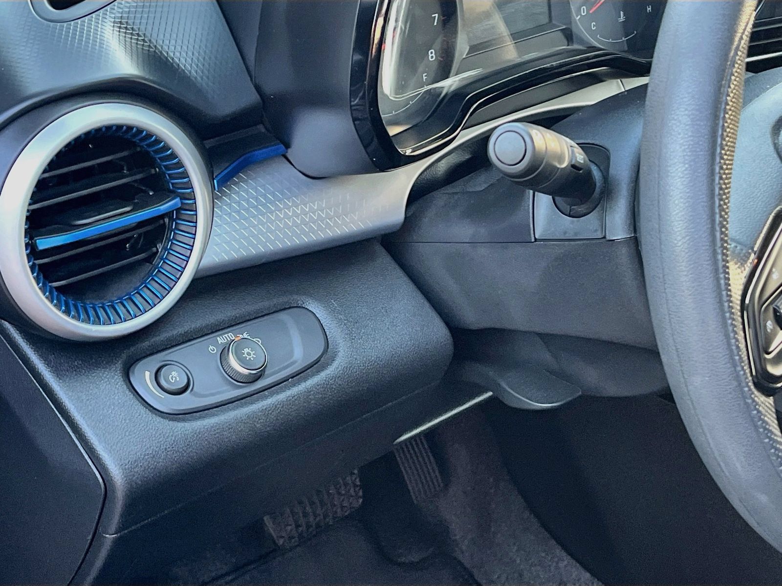 Used 2025 Chevrolet Trax LS FWD image 10