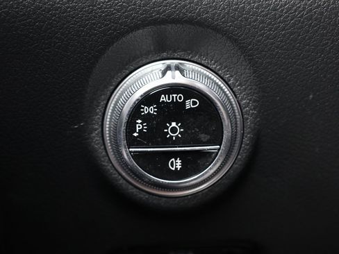 Used 2023 Mercedes-Benz C 300 Sedan image 35