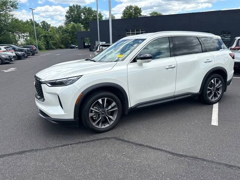 Used 2022 INFINITI QX60 Luxe w/ Cargo Package AWD/4WD image 2