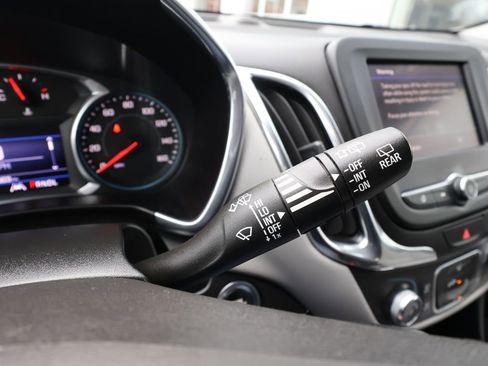 Certified 2020 Chevrolet Equinox LT image 17