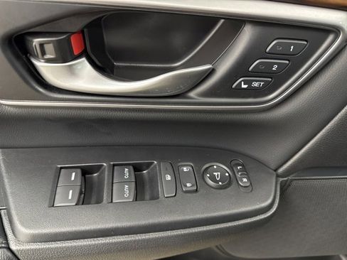 Used 2022 Honda CR-V Touring image 27