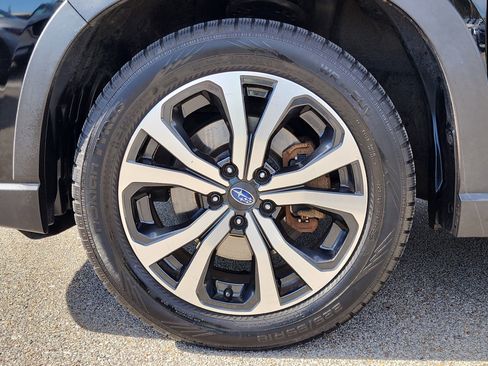 Used 2020 Subaru Forester Limited w/ Popular Package #3 image 9