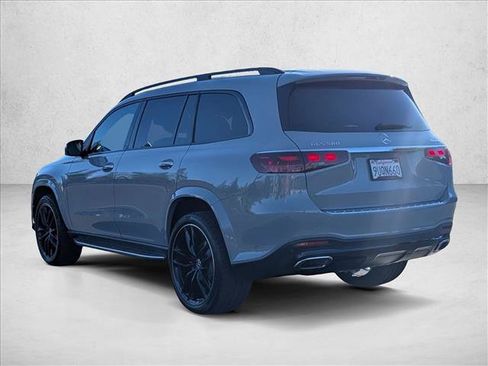 Used 2025 Mercedes-Benz GLS 580 4MATIC image 9