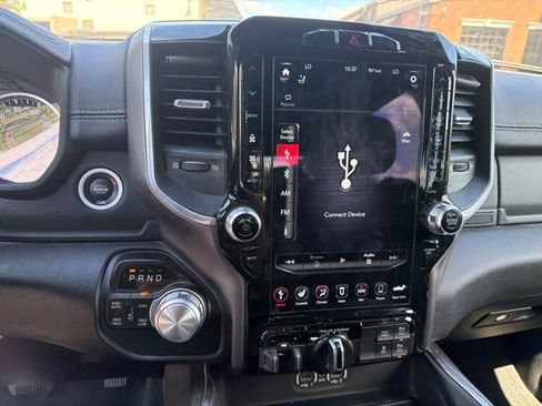Used 2021 RAM 1500 Laramie w/ Sport Appearance Package AWD/4WD image 14