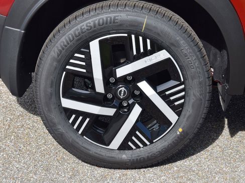 New 2027 Nissan Kicks SV FWD image 12