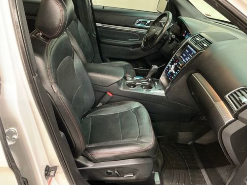 Used 2016 Ford Explorer Sport w/ Equipment Group 401A image 20