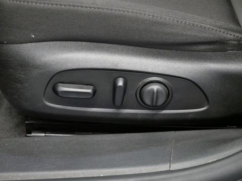 Used 2020 Chevrolet Malibu LT image 4