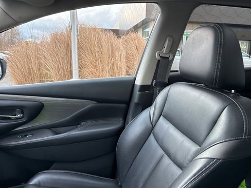 Used 2018 Nissan Murano Platinum image 10