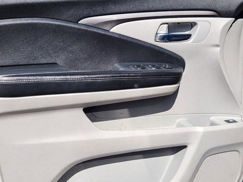 Used 2018 Honda Pilot EX image 6