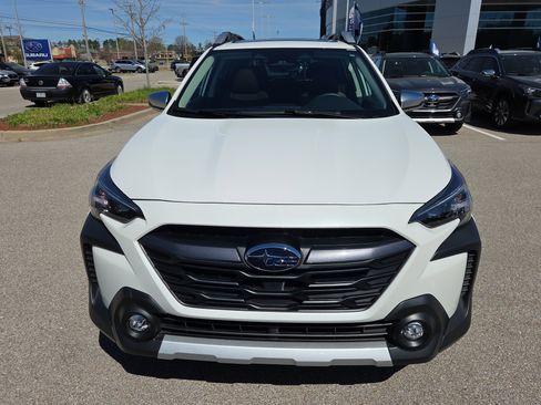 Used 2025 Subaru Outback Touring XT image 8