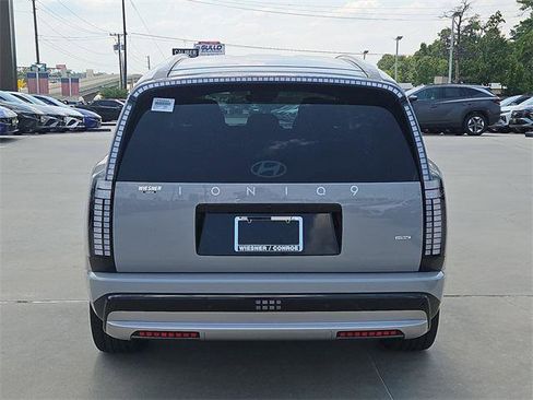 New 2026 Hyundai Ioniq 9 SEL image 6
