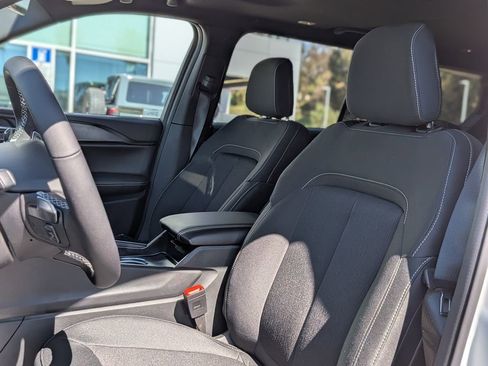 New 2026 Jeep Grand Cherokee L 2WD image 12