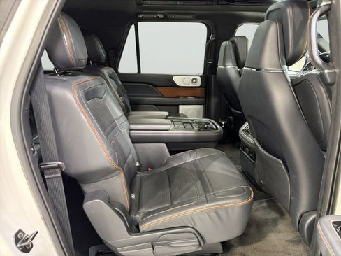 Used 2023 Lincoln Navigator L Black Label AWD/4WD image 12
